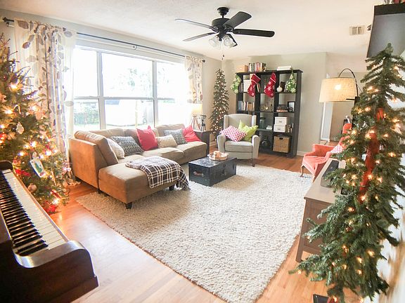 4th image of 10556 Serena Dr