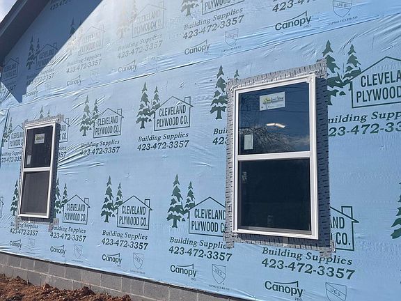 5th image of 210 Hungerford Rd