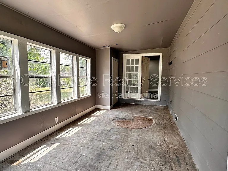 1617 N Christine Dr — Photo 21