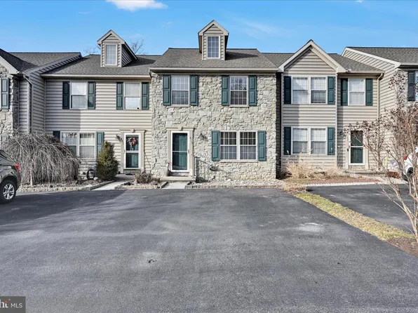 429 Indian Rock Cir, Elizabethtown, PA 17022