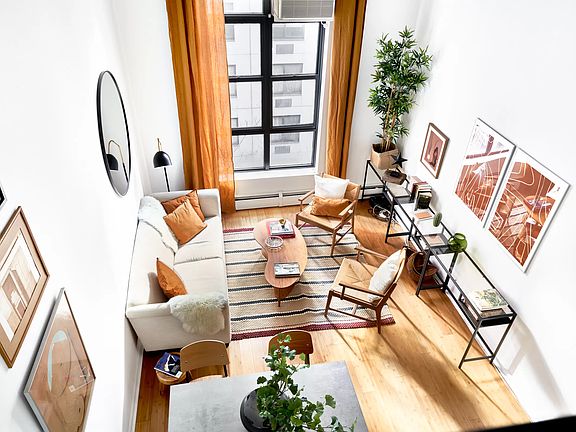 4th image of 350 E 62nd St APT 4G