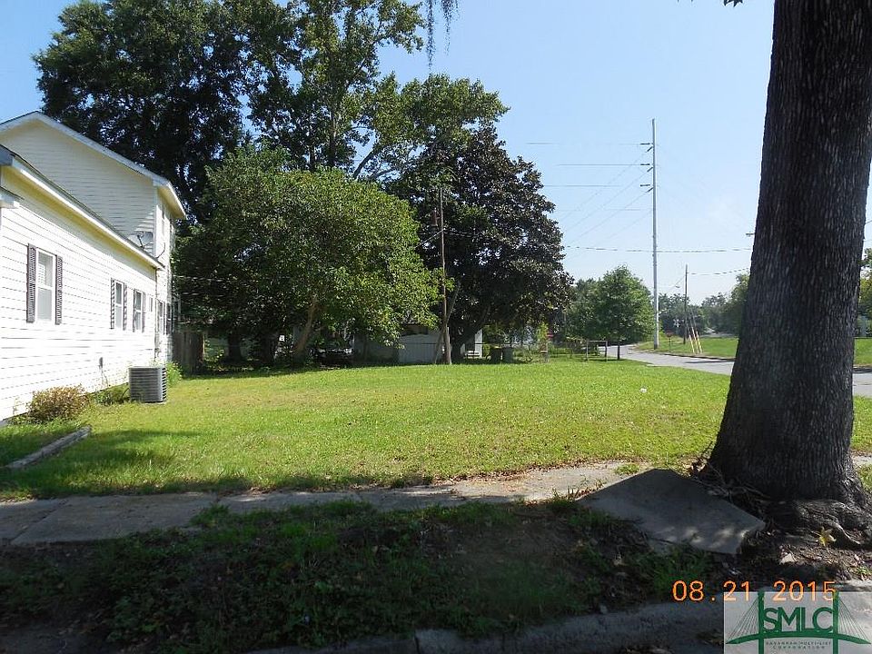 2nd image of 538 E 33rd St