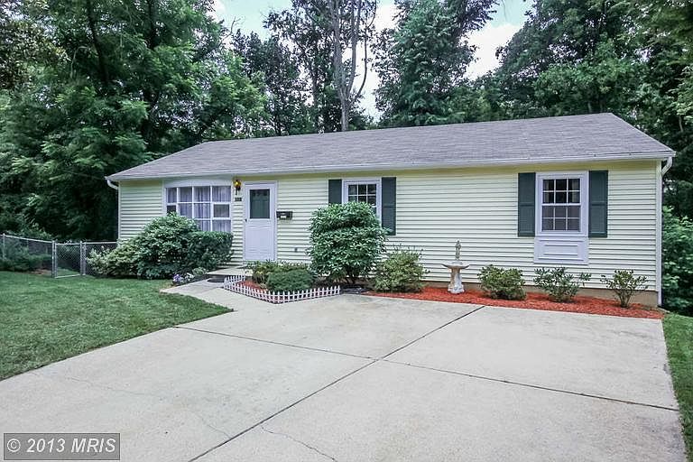 1st image of 2117 Patrick St