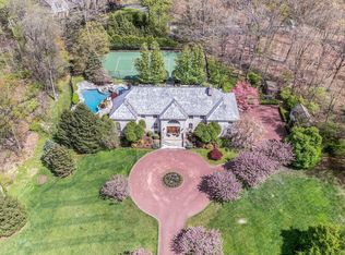 194 Long Close Rd, Stamford, CT 06902