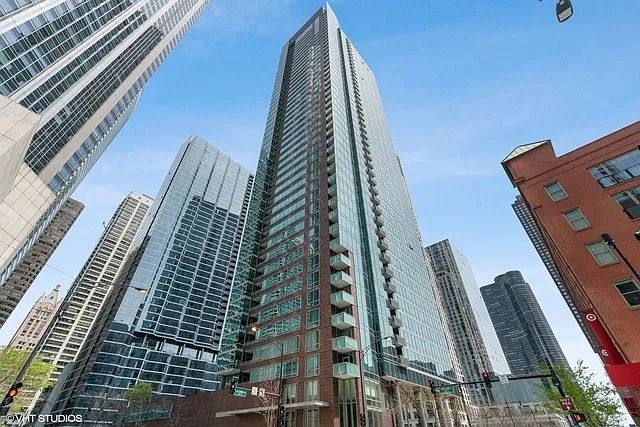 2 bed, 1600 sqft, $4,500 — Photo 1