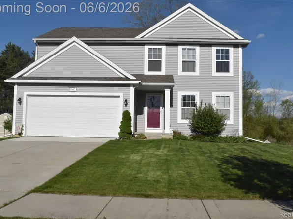 7067 Glenmeadow Ct, Grand Blanc, MI 48439