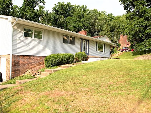 2nd image of 237 E Thistle Ct