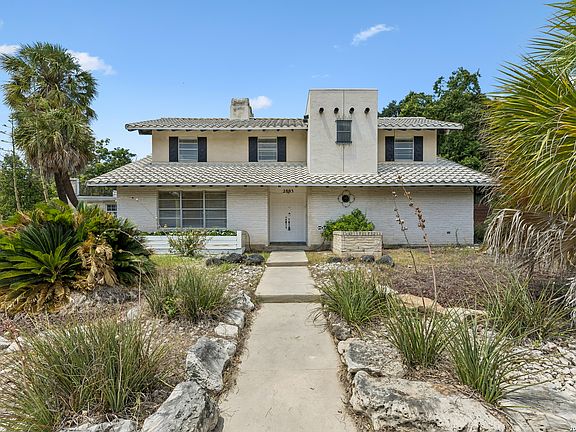 3rd image of 2803 Marlborough Dr