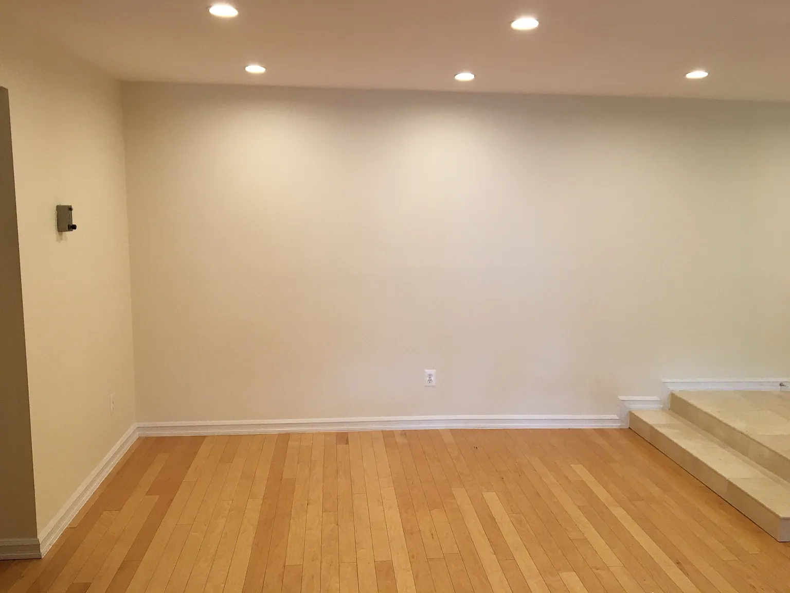 11248 Chestnut Grove Sq — Photo 4