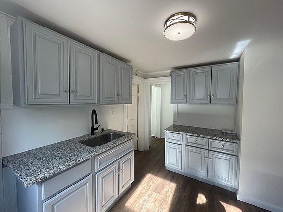 2nd image of 68 1/2 Lexington Ave #2