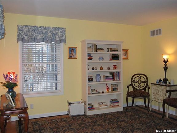 2nd image of 115 Canterbury Dr