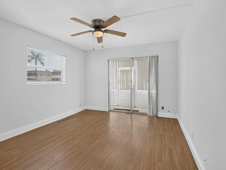449 Monaco Park #J — Photo 16