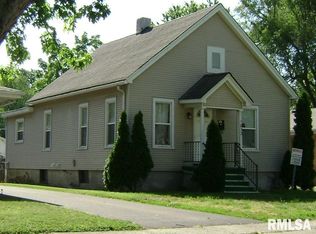 1832 S 1st St, Springfield, IL 62704