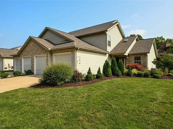 128 Falls River Dr, Munroe Falls, OH 44262