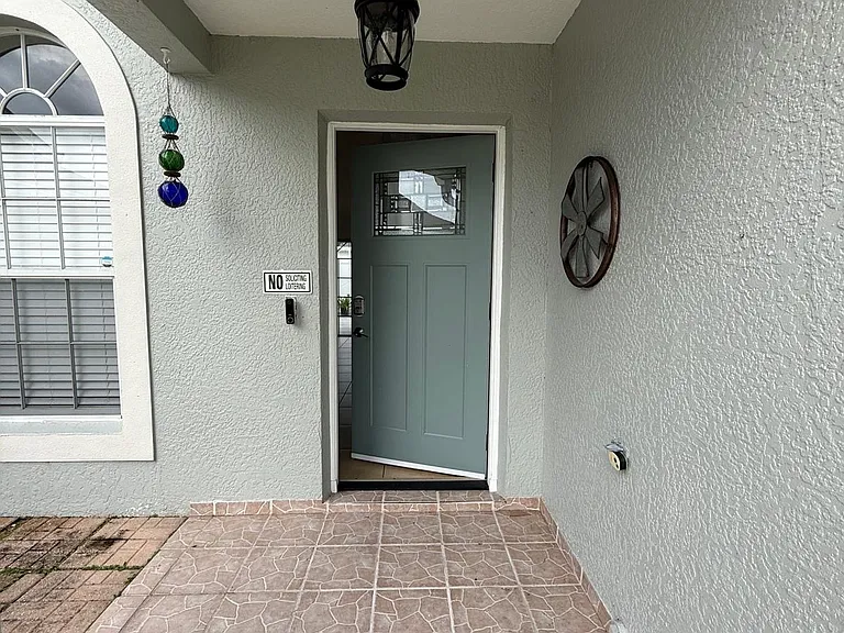 2531 Sage Dr — Photo 2