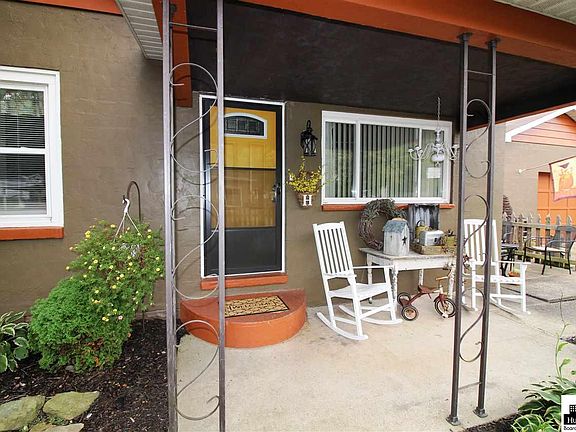 2nd image of 530 5th Ave N