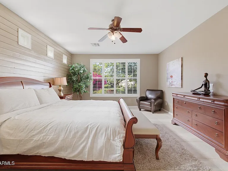 1740 W Bartlett Way — Photo 29
