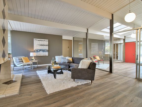 2nd image of 1403 Mallard Way