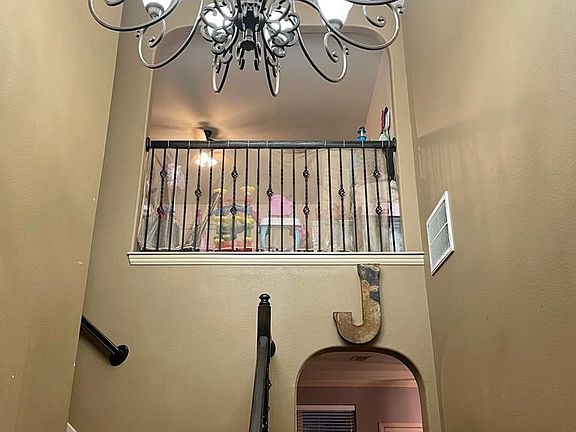 2nd image of 3209 Rembrandt Ave
