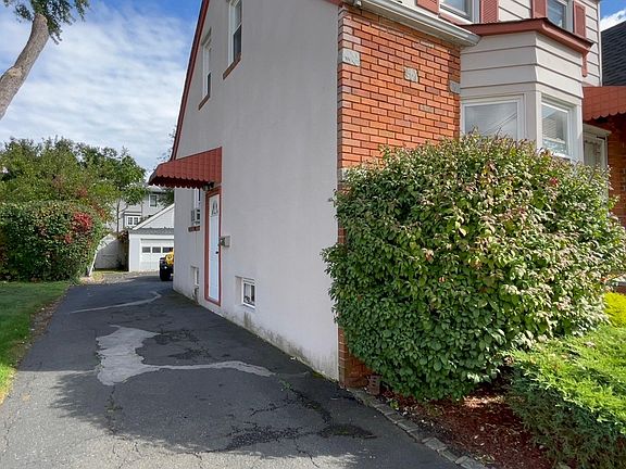Side entrance to 2nd floor unit