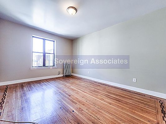 2nd image of 700 W 172nd St #4F