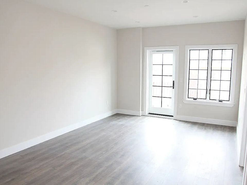 1st image of 30-38 Steinway St #6