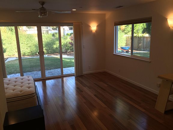 4th image of 710 Carolina Ave