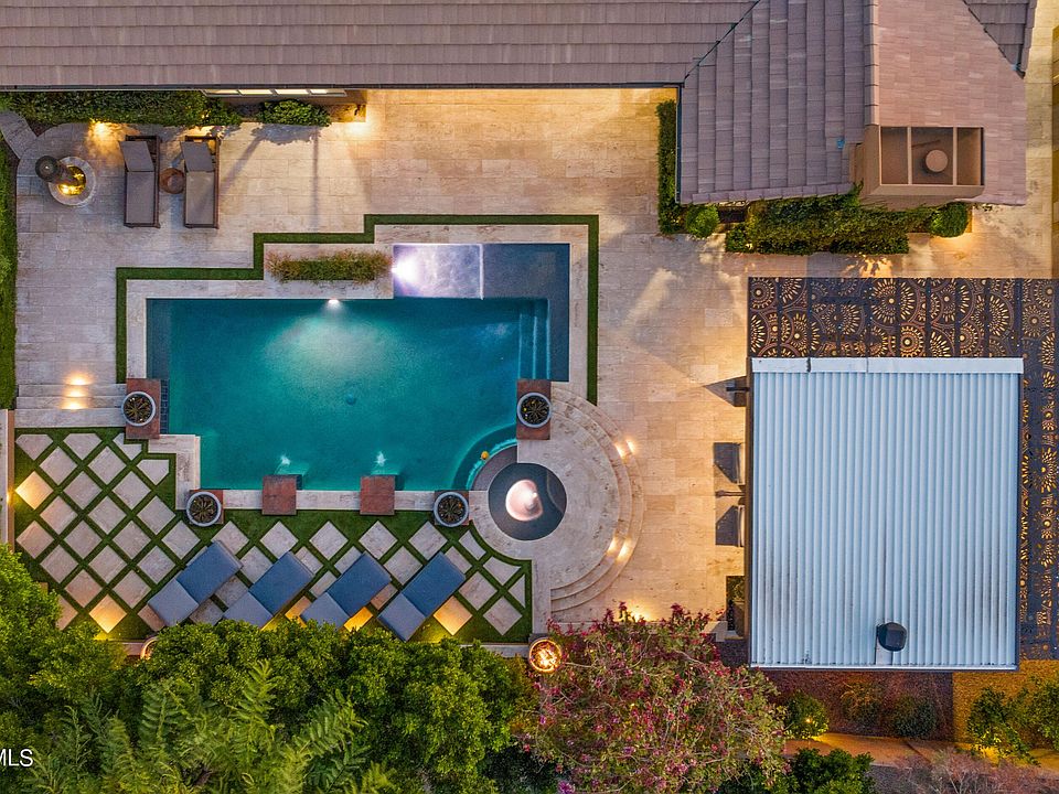 1st image of 8942 E CALLE DE LAS BRISAS --