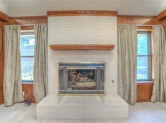 5th image of 200 Shufford Ct
