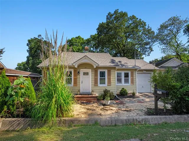 1 bed, 1.0 bath, 1000 sqft, $3,600 — Photo 3
