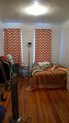 Rented by Universal Realty Group | media 32