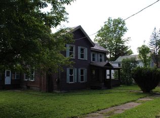 40 Maple St, Broadalbin, NY 12025