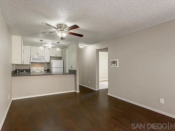 3rd image of 525-575 28th St
