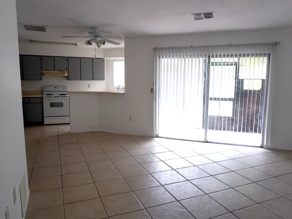 3640 Meriden Ave #3
