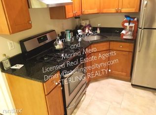 3011 30th St, Astoria, NY 11102