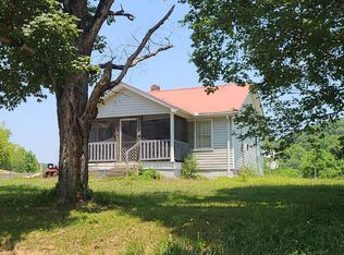 897 Grays Bend Rd, Centerville, TN 37033