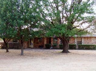 8050 Floyd Hampton Rd, Crowley, TX 76036