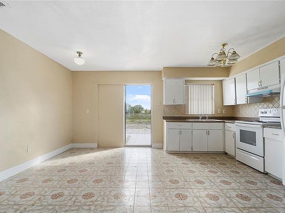 3rd image of 5713 Brookgreen Ave