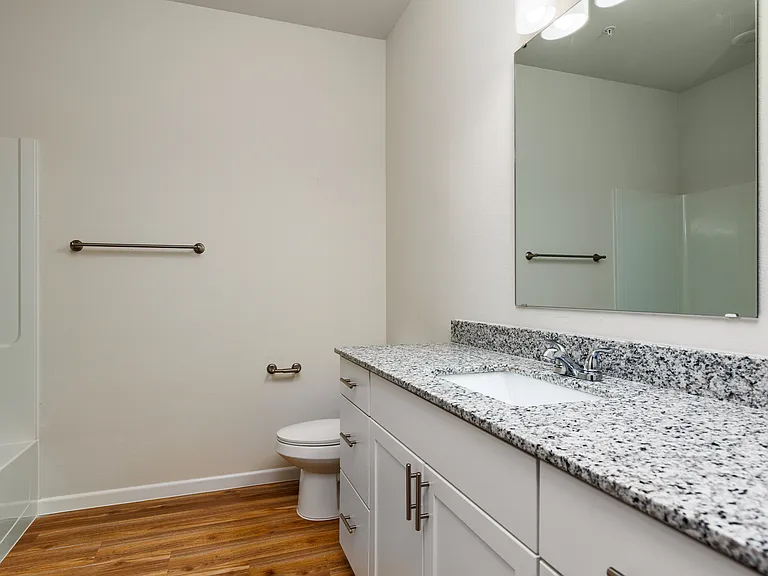 The Grove Apartments — Photo 7