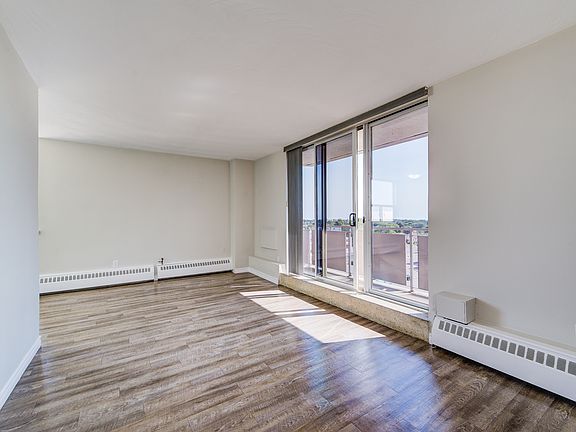 3rd image of 872 Upper Gage Ave