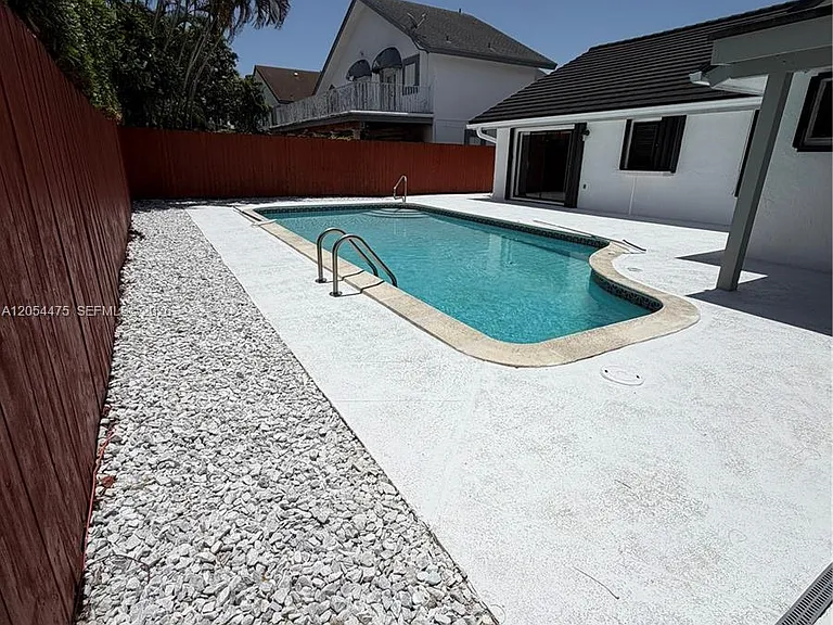 14271 SW 107th Ter — Photo 6