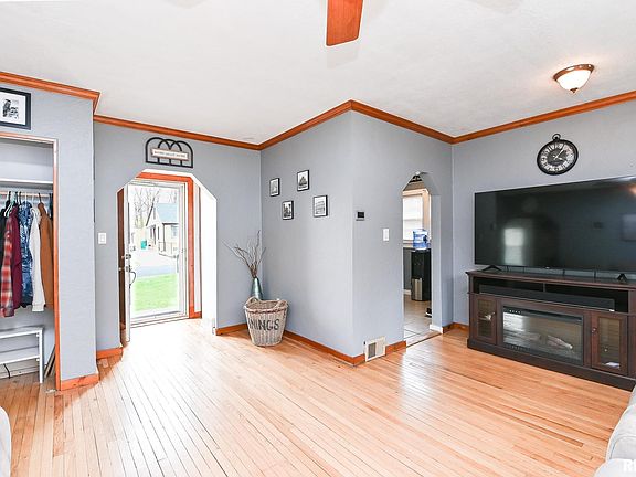 3rd image of 2228 W Herold Ave