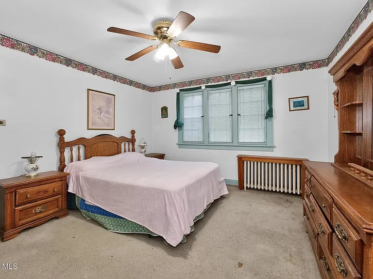 1450 Baker Ave — Photo 10