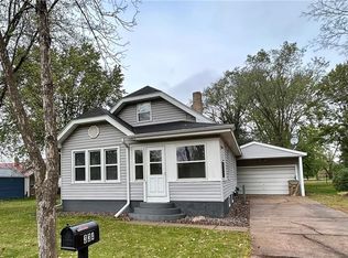 334 Portland Ave, Chippewa Falls, WI 54729
