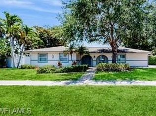 3578 Santiago Way, Naples, FL 34105