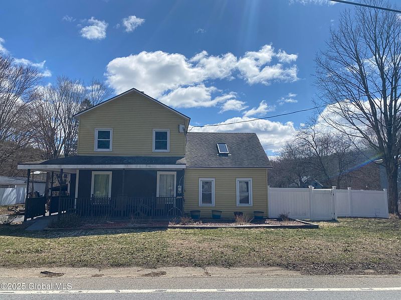 2nd image of 470 Middle Grove Road