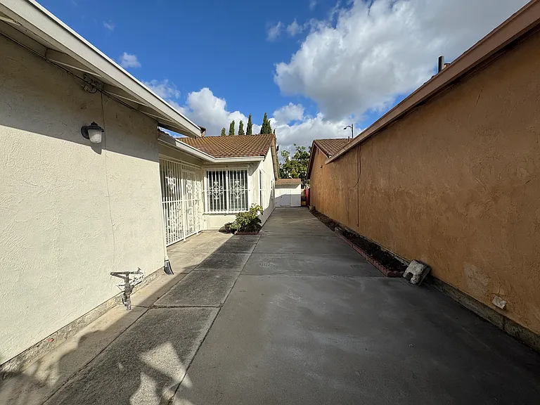2130 Nottoway Ave — Photo 16