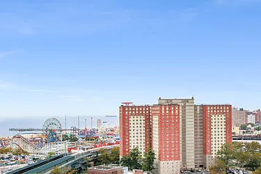 Sold by Thomas Lipovetsky, LREB