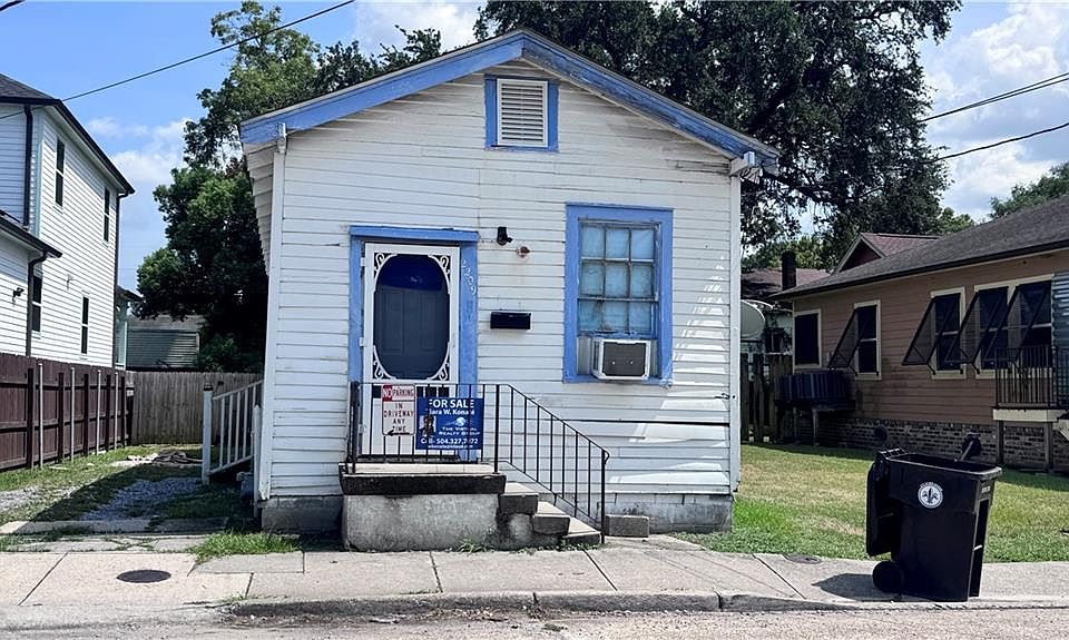 1st image of 2209 Leonidas St