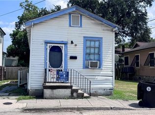 2209 Leonidas St, New Orleans, LA 70118